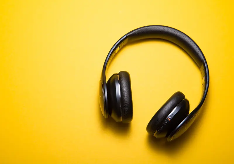 The Best Podcasts for Kickstarting Your Morning