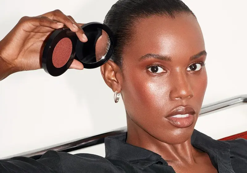 Get the Viral Sunkissed Makeup Look in Just 5 Steps with Clean Beauty Essentials from Saie