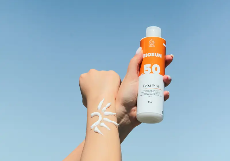 Here's Why Sunscreen Needs to Be Your Best Friend This Summer