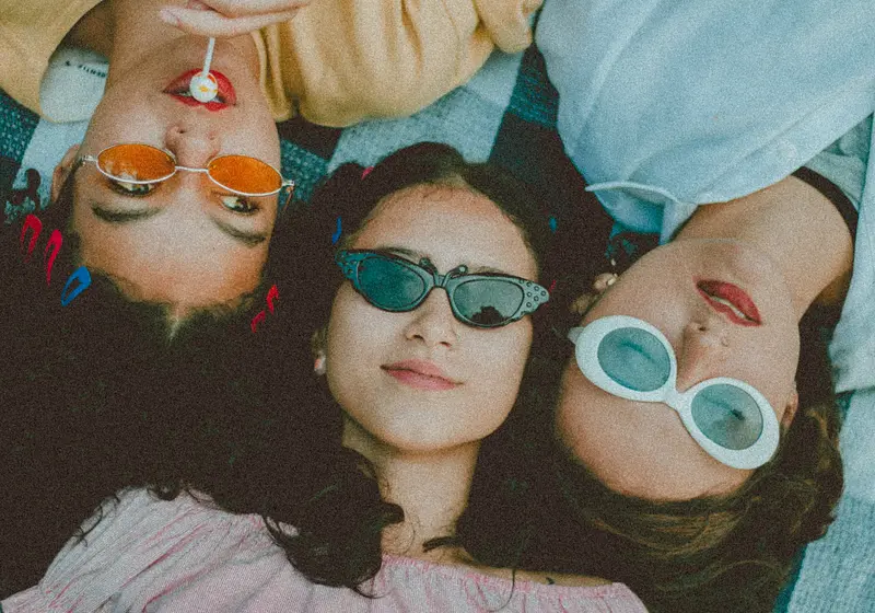 10 Unique Ways to Spend a Day with Your Best Friends Over the Summer