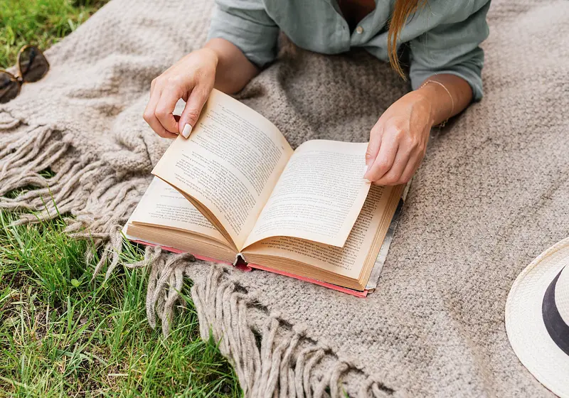 A Review of the 9 Books I Read This Summer from Classics to RomComs