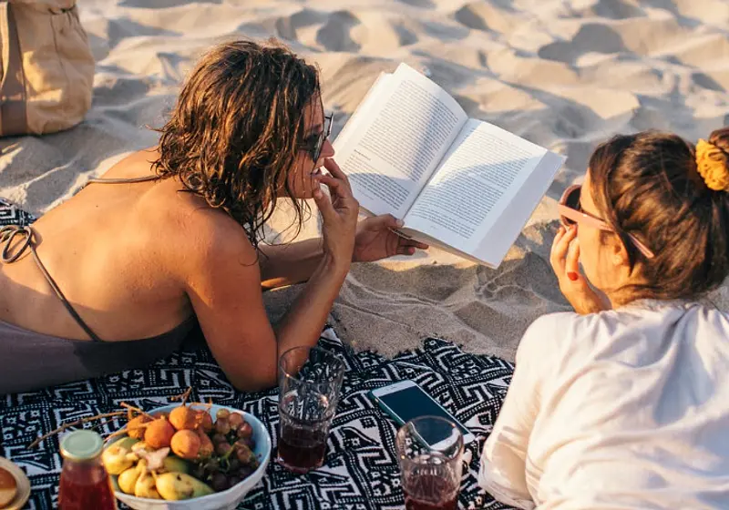Your Ultimate Summer Book Guide - Top 5 Reads