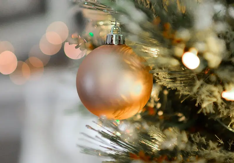 8 Christmas Traditions to Start This Year